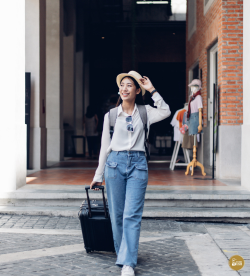 Viajes con plazas limitadas, sin aglomeraciones ni prisas. Tú eliges con quién viajar, nosotros nos encargamos del resto.